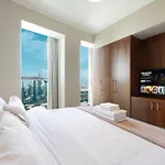 Brand-New 4Br Luxury Apartment With Burj Khalifa View And Direct Dubai Mall Access - Ps5 Included