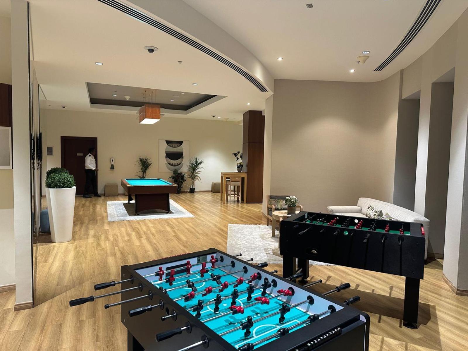 Brand-new 4br Luxury With Burj Khalifa View And Direct Mall Access - Ps5 Included Dubai