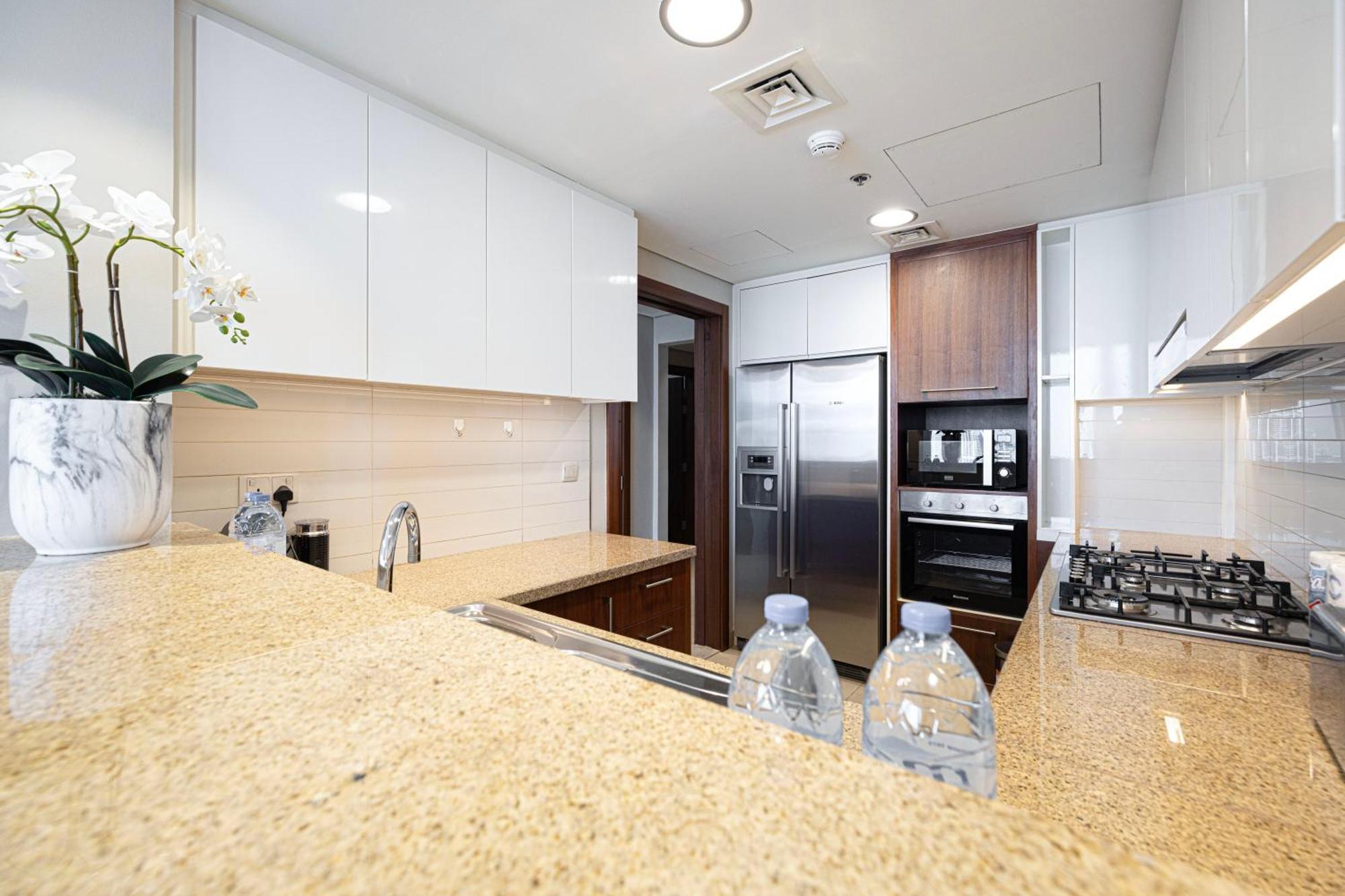 Brand-new 4br Luxury With Burj Khalifa View And Direct Mall Access - Ps5 Included Apartment