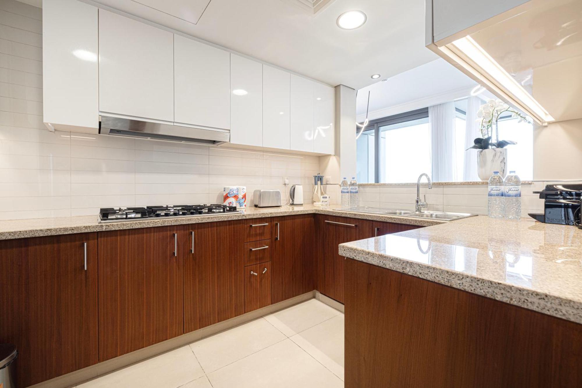 Brand-new 4br Luxury With Burj Khalifa View And Direct Mall Access - Ps5 Included Dubai